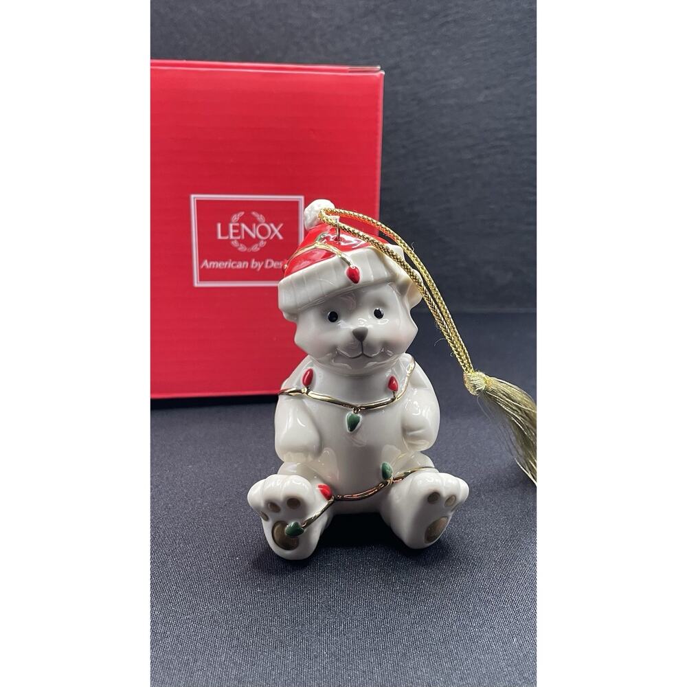 Lenox Porcelain Polar Bear Very Merry Christmas Ornament. New‎ in Box. - Picture 7 of 8